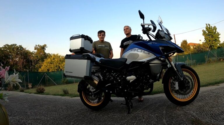 QJ MOTOR 800 SRT ΟΔΗΓΟΥΜΕ & ΠΑΡΟΥΣΙΑΖΟΥΜΕ